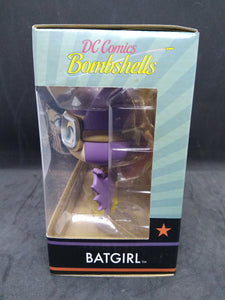 Funko VYNL. DC Bombshells Wonder Woman and Batgirl 2-Pack